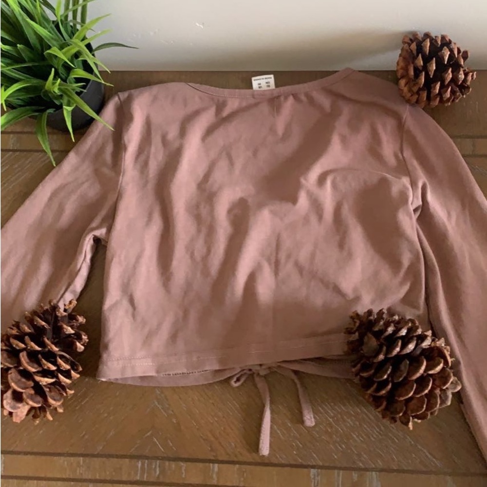 I am selling a SHEIN top for girls.